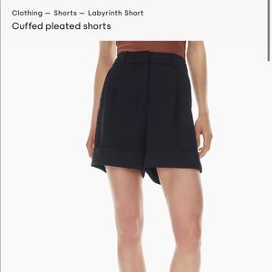 Aritzia Wilfred Labyrinth Short - Size 4 - Black